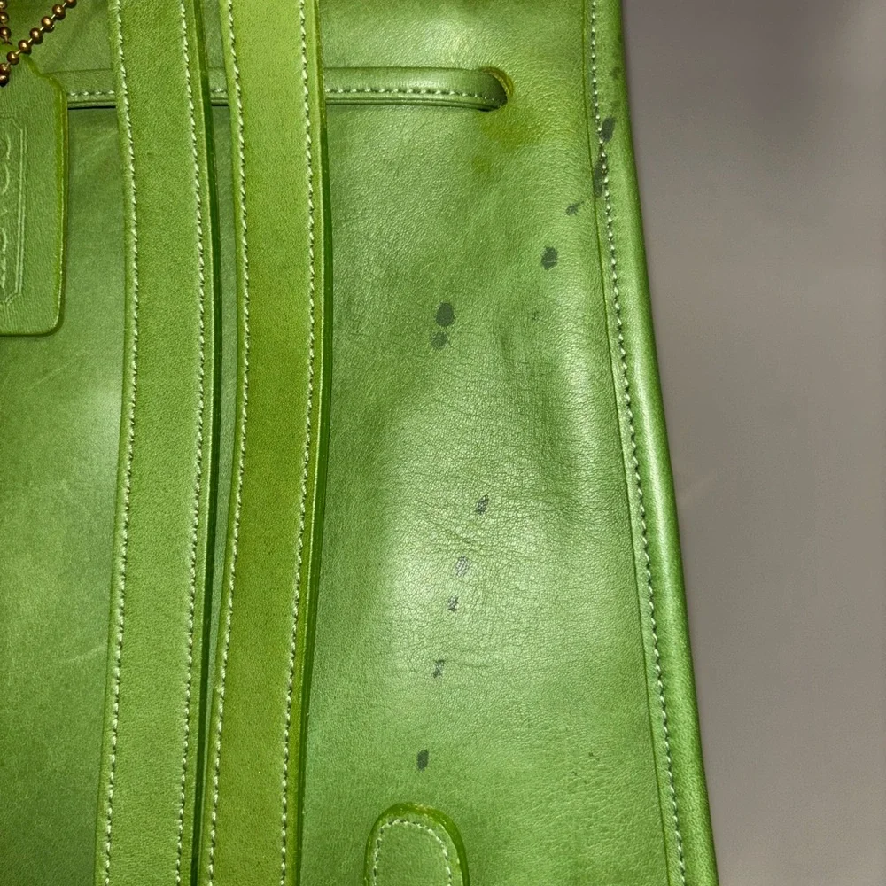 RARE Coach Leaf Green Vintage Leather Backpack - Picture 3 of 9